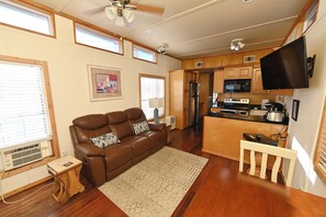 Smart TV, books, offices