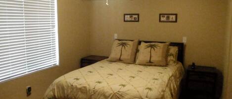 Fer et planche à repasser, Wi-Fi, draps fournis