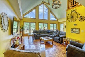 Smart TV, fireplace, video games, DVD player