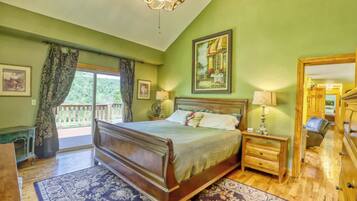 6 bedrooms, free WiFi, bed sheets