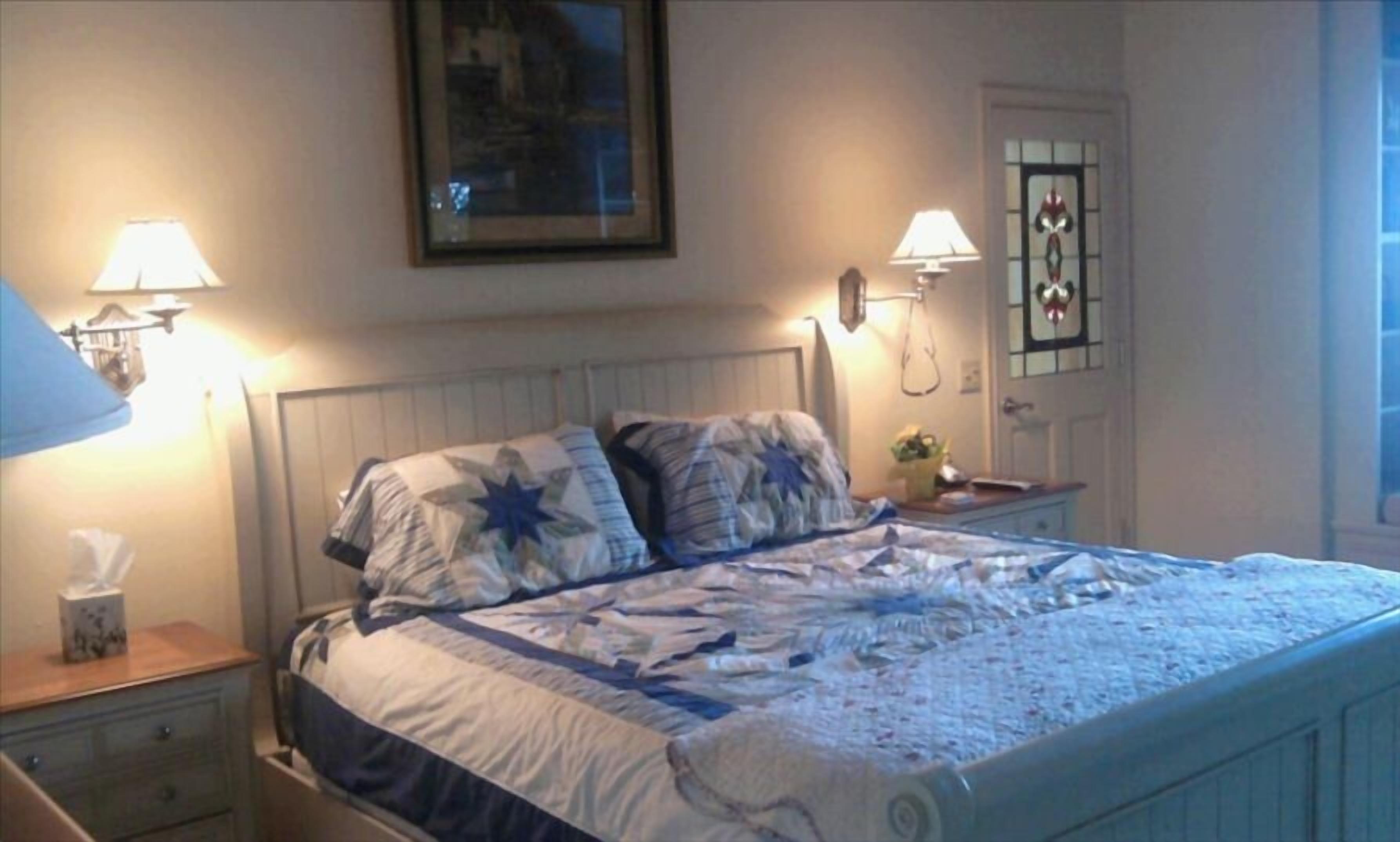 Gorgeous Mountain Home - Lakefront Property