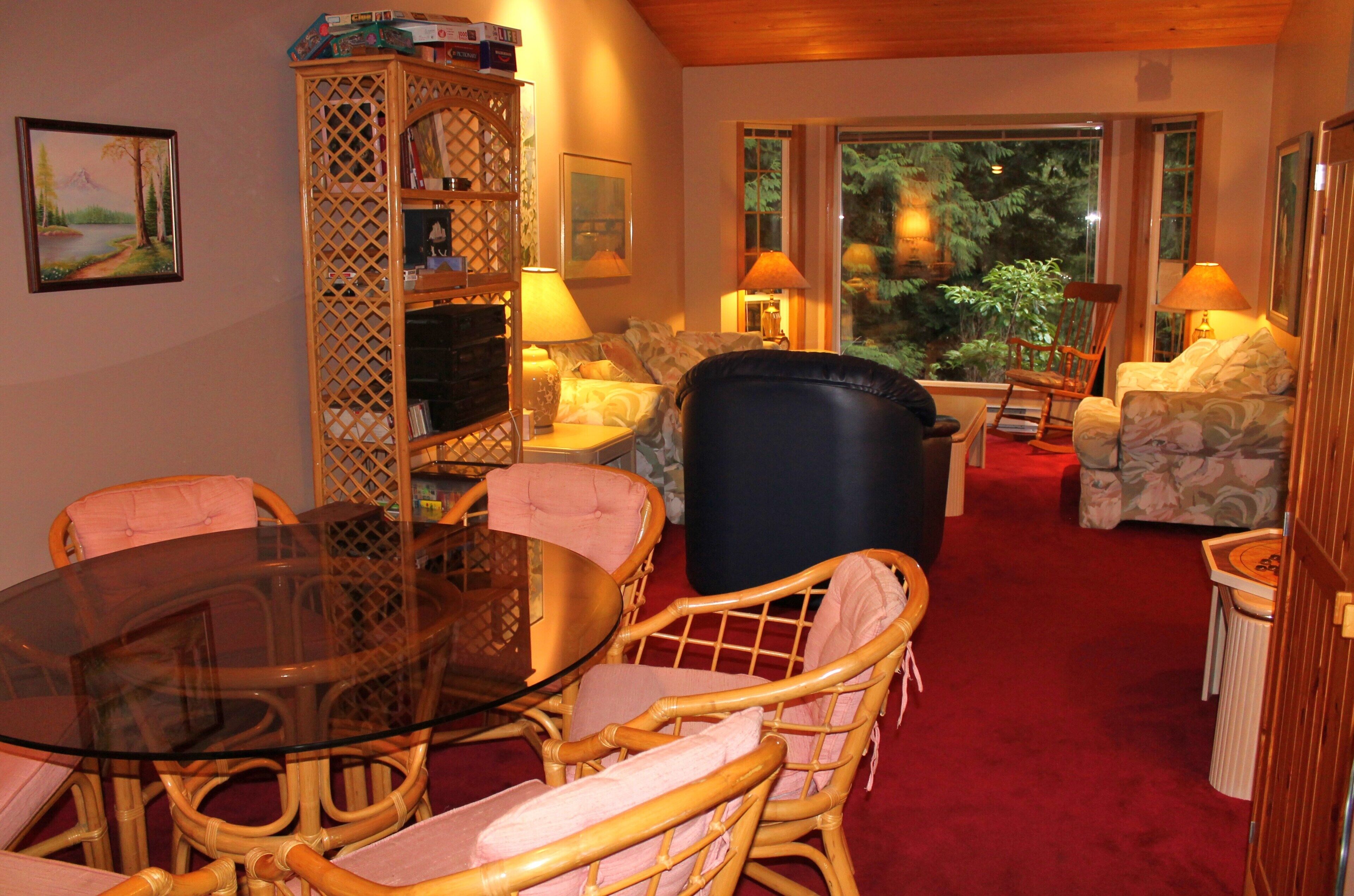 Luxury Home Near Beach In The Heart Of Roberts Creek, British Columbia