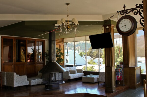 Interior detail - Sol Del Sur Hotel (Esquel)