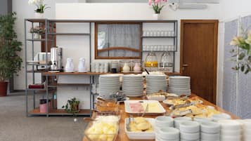 Desayuno continental incluido todos los días