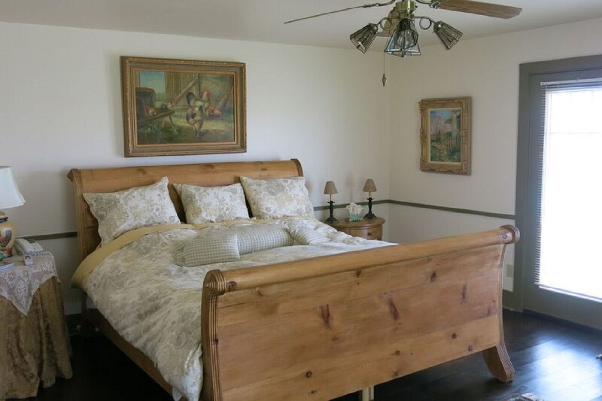 Charming Farmhouse Near Round Top With One-of-a-Kind Views! 