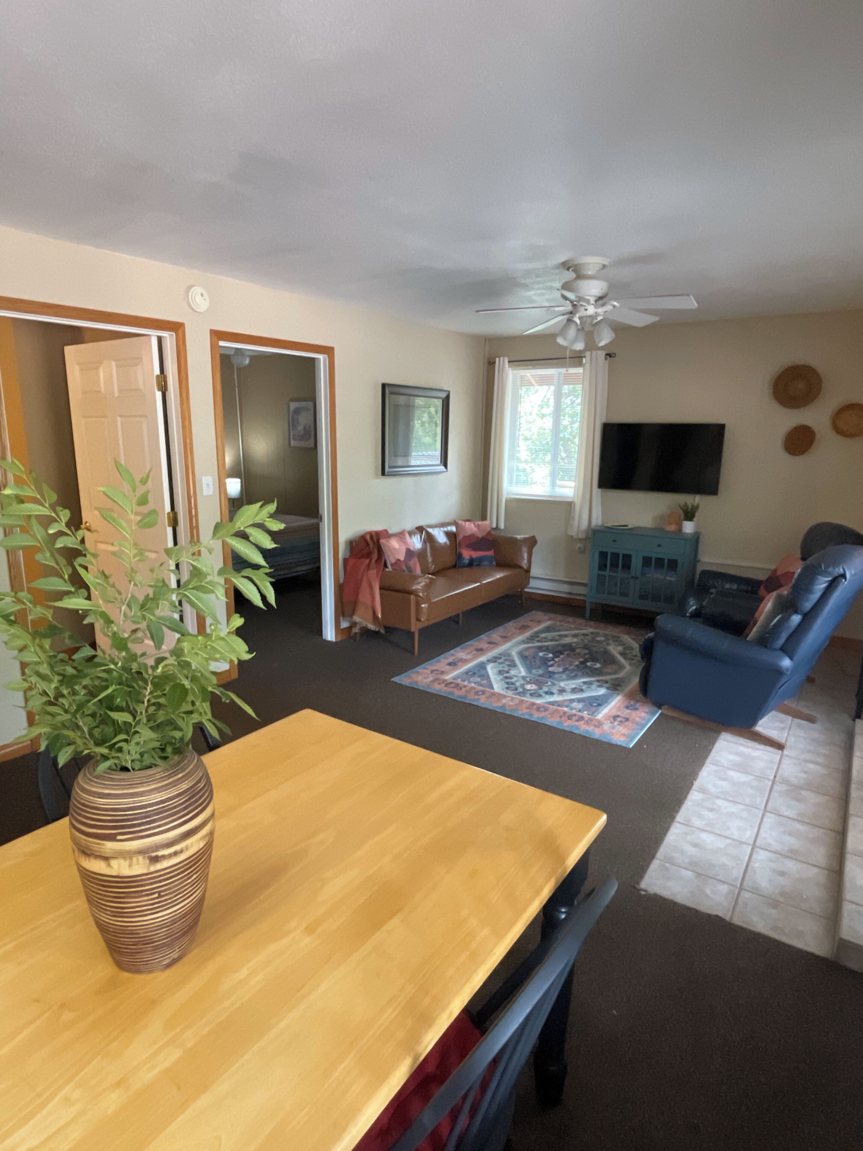 Waltons Mountain Cottage - HOT TUB