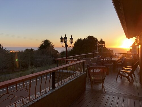 Majestic View, Luxury Home, Corp Retreat, Sauna, Roads End