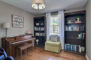 Interior - WOMENS PGA TOUR/MASTERS RENTAL! Less than 2 miles from the course! (Augusta)