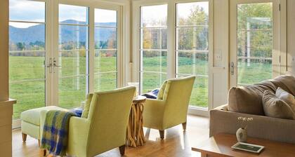 Modern Farmhouse on 25 Acres / Superb Views.