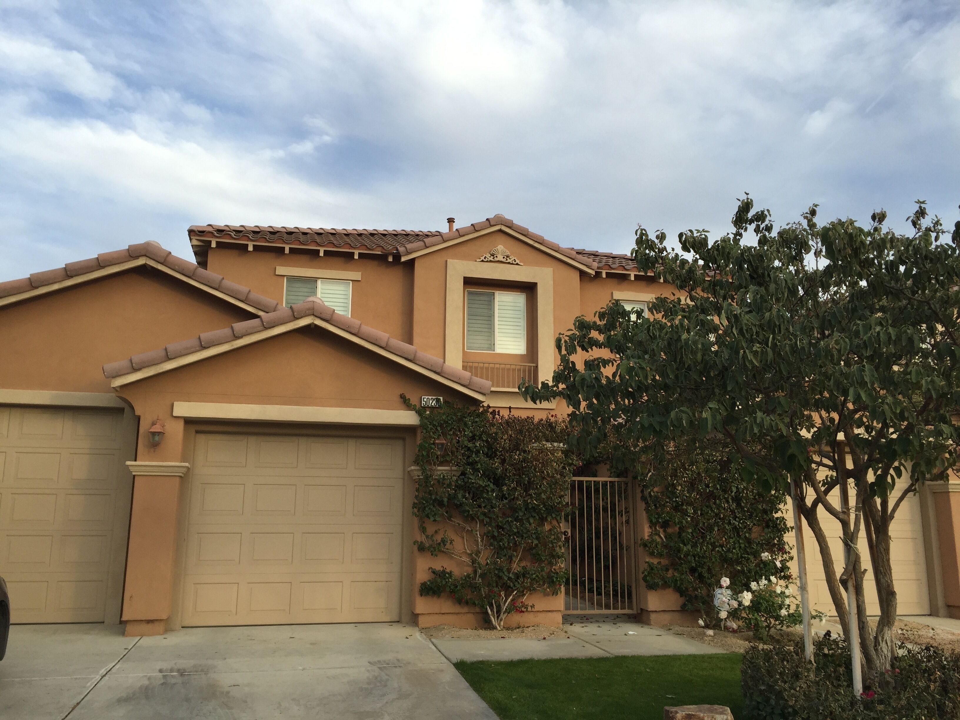 Only 1 Mile away from Coachella Festival/Stagecoach!  