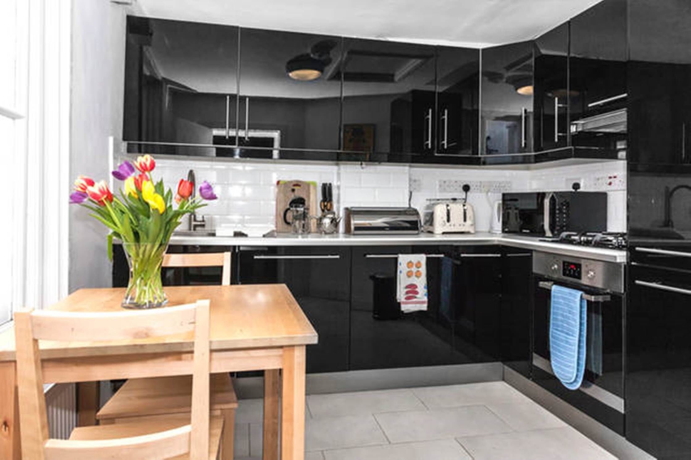 2 bed apartment in historic Soho house central London