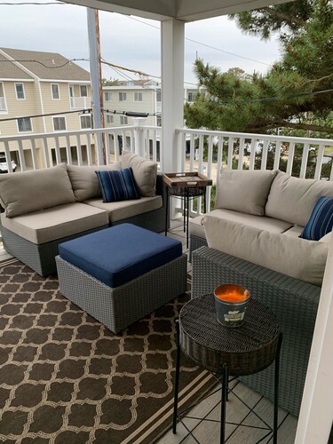A Charming Beach Condo 3rd House from the Ocean