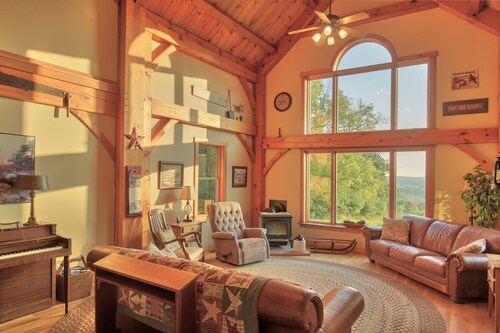 Lodge-Stil zu Hause auf 140 Hektar Farm. Fern aber nah an viel! Whirlpool, Haustiere