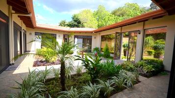 Enceinte de lâhĂ©bergement