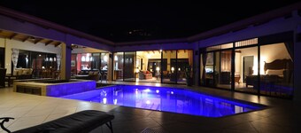 Spectacular Luxury Vacation Home - Breathtaking Views - Best Climate