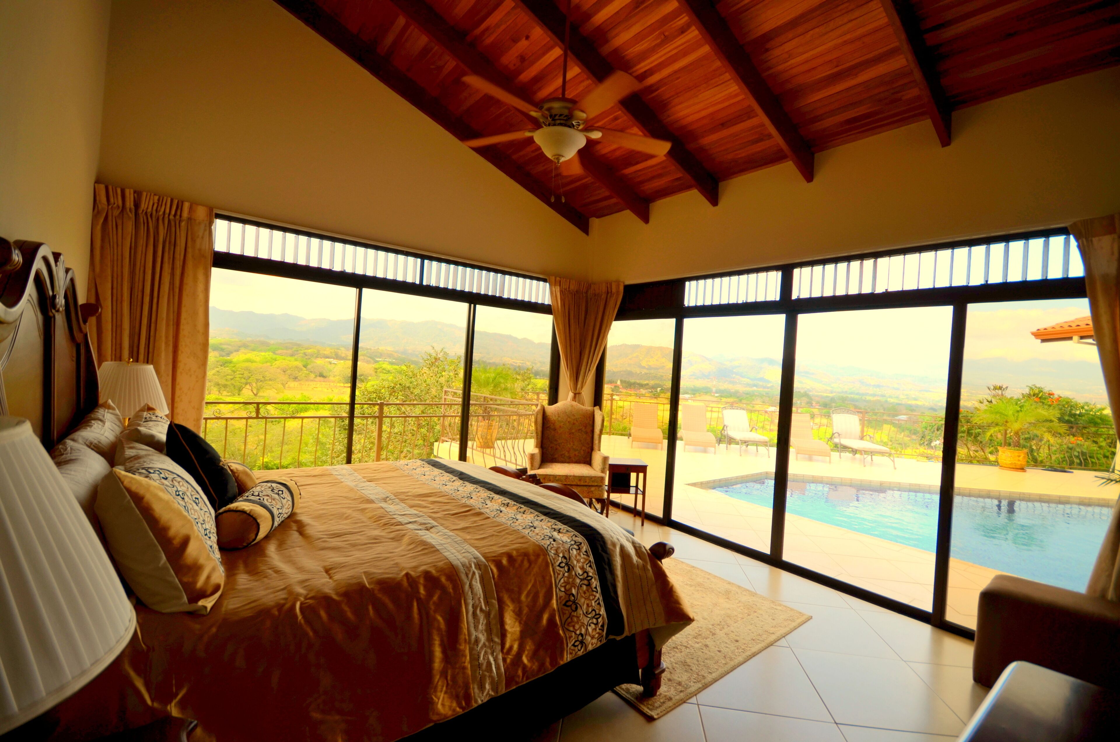 3 chambres, bureau, fer et planche à repasser, Wi-Fi gratuit