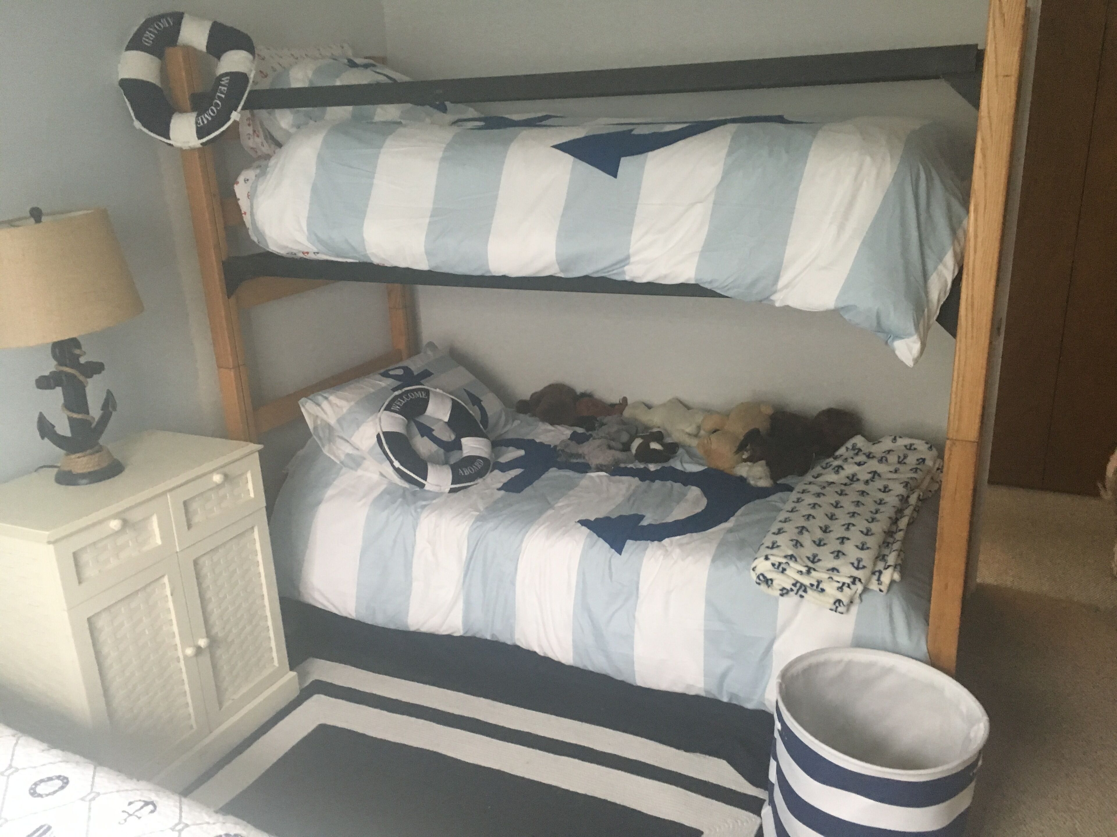 Oak Island Beach House 1 block to Beach.