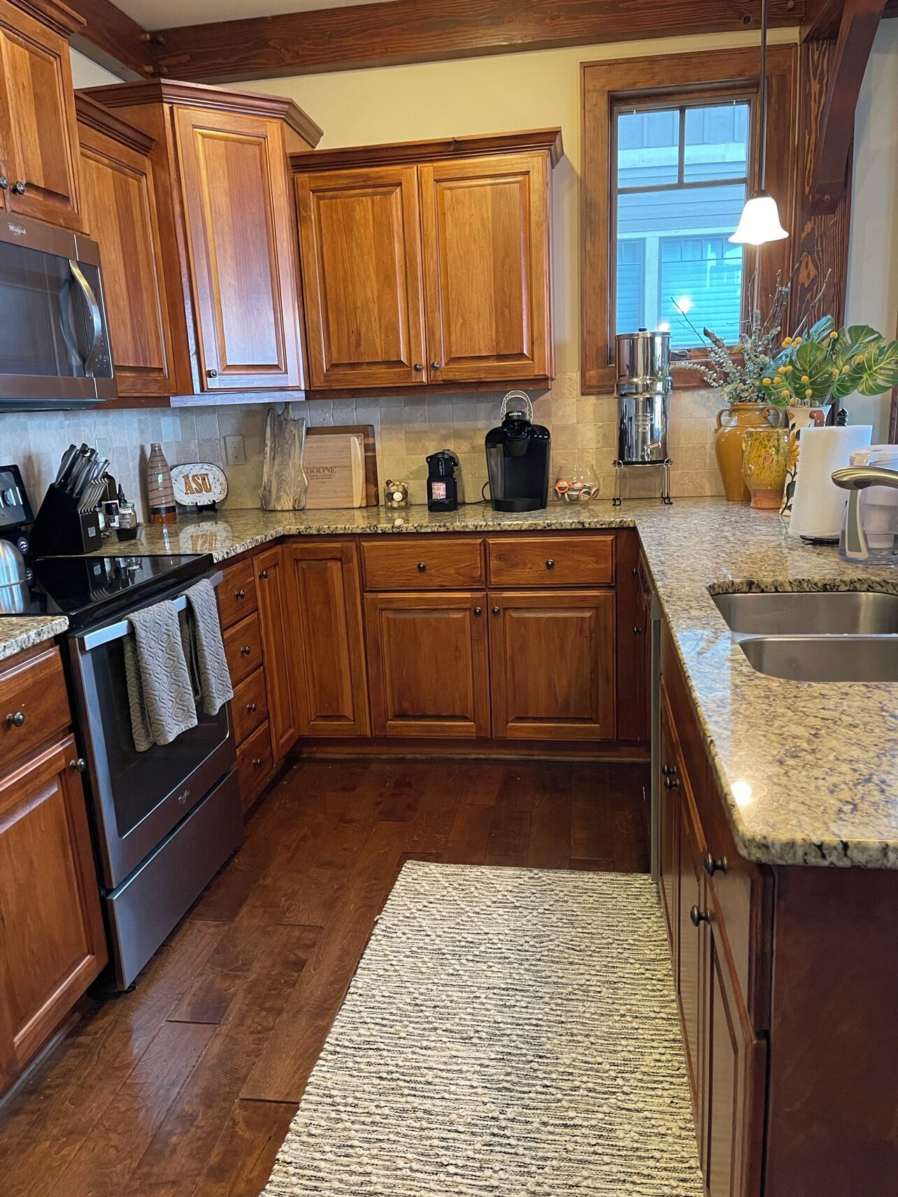 Echota-An Appalachian Mtn. retreat views of Grandfather Mountain/Blue Ridge Mtns