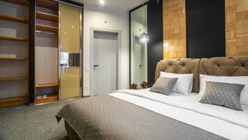 Lydisolert, strykejern/-brett, wi-fi (inkludert) og sengetøy