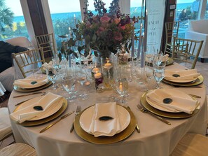 Dining -  Beach Front/heated pool/spa. Ocean Views, Umbrella+Lounger for beach, Balconies (St Augustine)