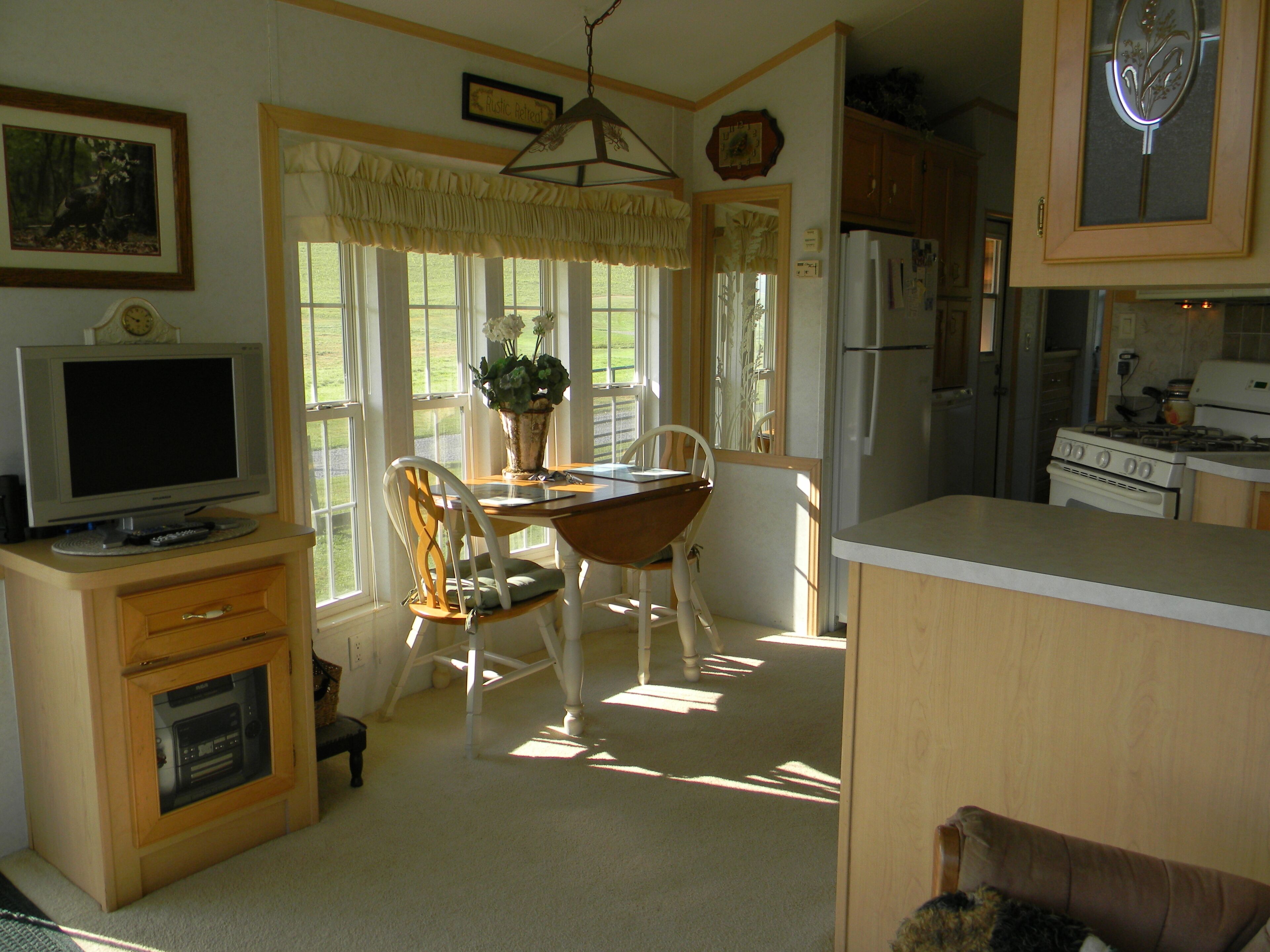 Private Cabin On 40+ Acres. Pets Allowed