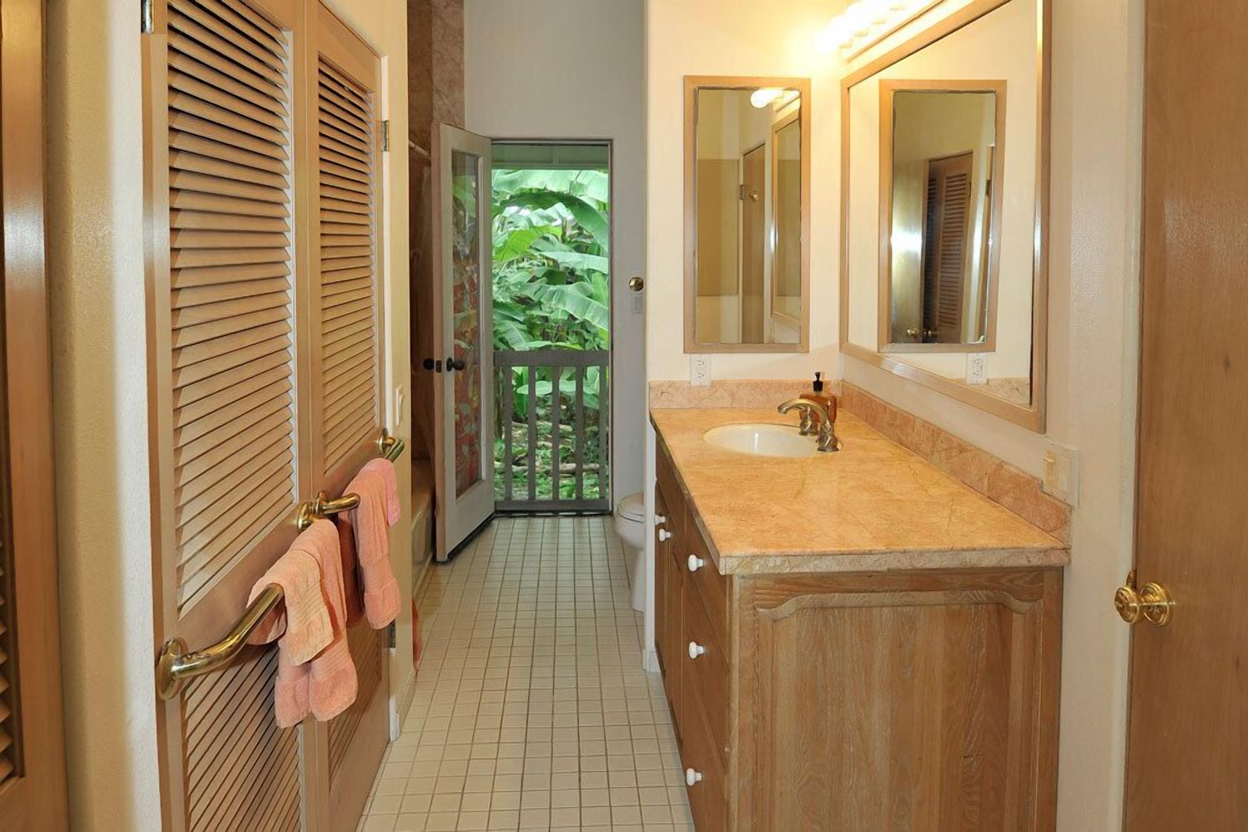 Hana's Luxurious 'Ohana Cottage for Peace, Quiet, and Nature