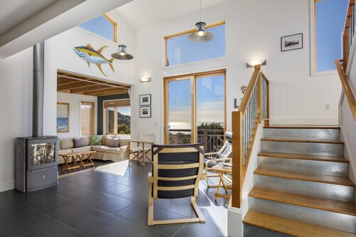 Rated #1 Best Place at Stinson- stylish & clean- July '26 construction next door