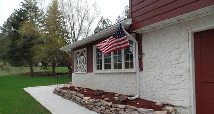 Affordable, Family Friendly, Charming 2 Bedroom Home In The City Of Custer.