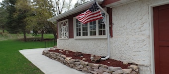 Affordable, Family Friendly, Charming 2 Bedroom Home In The City Of Custer.