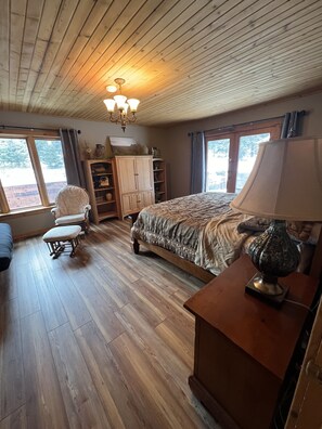 9 chambres, fer et planche à repasser, Wi-Fi gratuit, draps fournis