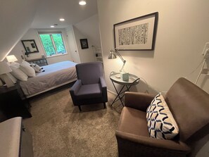 1 soverom, skrivebord, strykejern/-brett og wi-fi (inkludert)