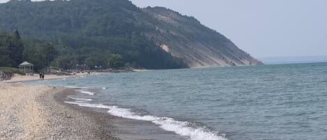 Sun-loungers, beach towels