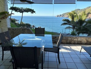 Outdoor dining - Pacific Gold Coast Ocean View Condominium, Mexico (Manzanillo)