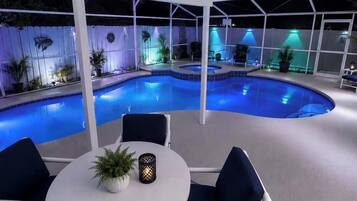 Piscine extérieure, piscine chauffée
