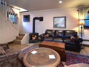 Interior - Margeaux`s Cottage (Crested Butte)