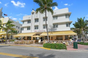 Exterior - South Beach, Perfect Apartment, Oceanfront Building, Walk to Everything! (Miami Beach)