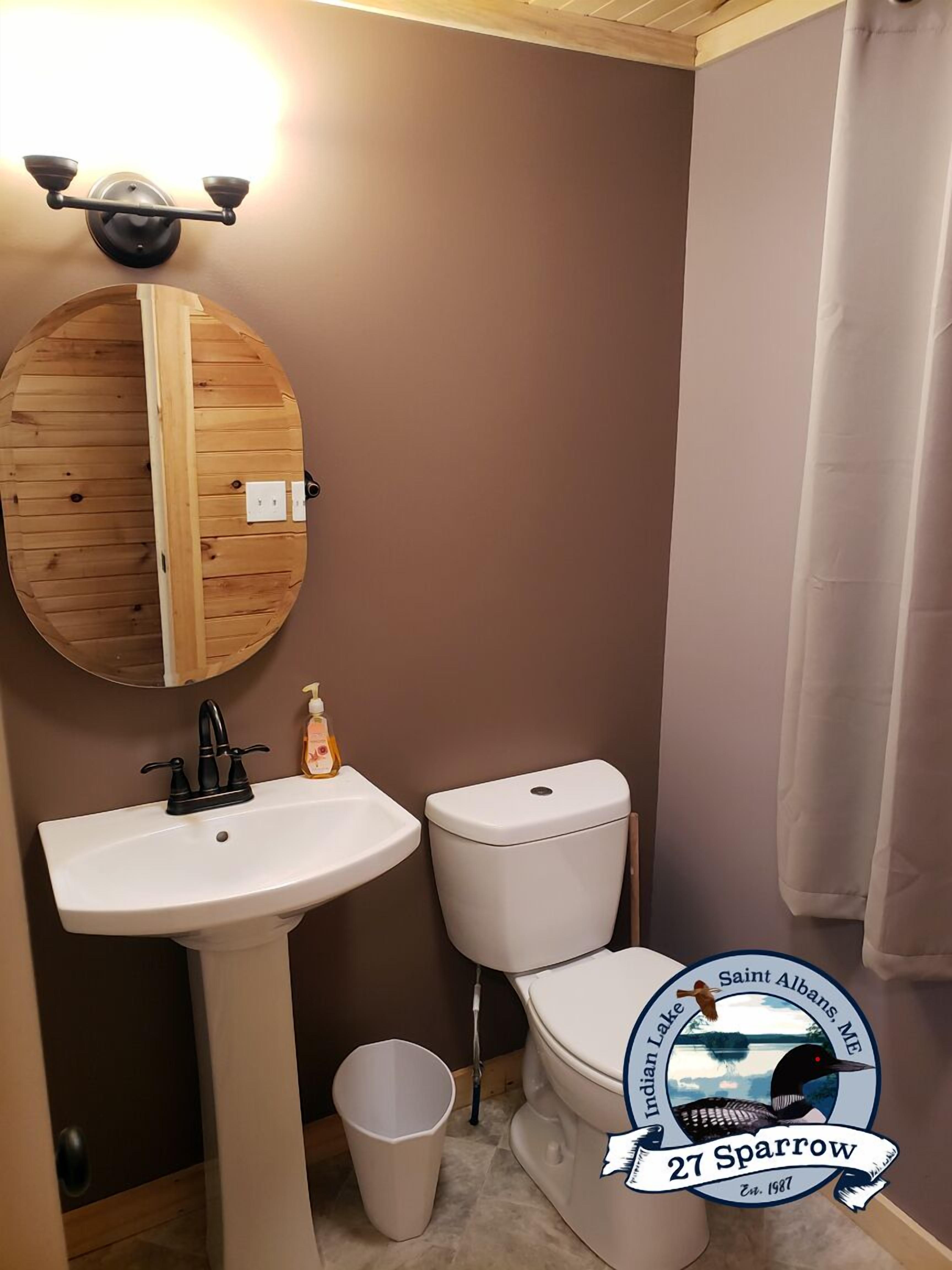 Rustic Lakeside Camp with an Amazing View