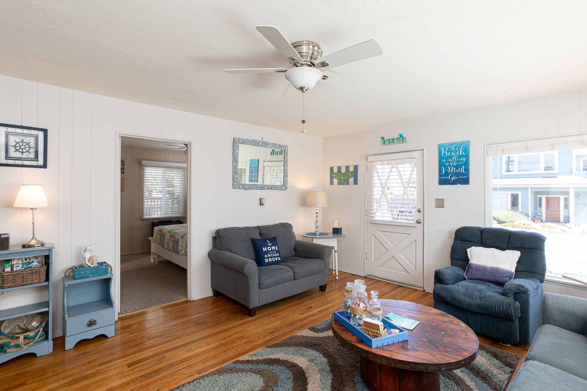 Adorable Beach Cottage only a block to the beach and a short walk to downtown