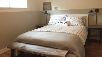 2 makuuhuonetta, silitysrauta/-lauta, ilmainen Wi-Fi, vuodevaatteet