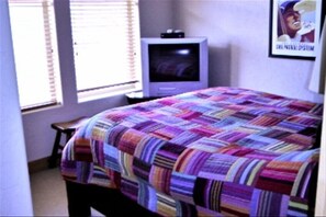 2 bedrooms, iron/ironing board, free WiFi, bed sheets - Luxury Townhouse with HD 4k Projector Home Theater (Park City)