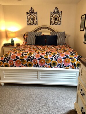 3 bedrooms, iron/ironing board, free WiFi, bed sheets - Palm Cottage at Beautiful Blue Mountain Beach (Santa Rosa Beach)
