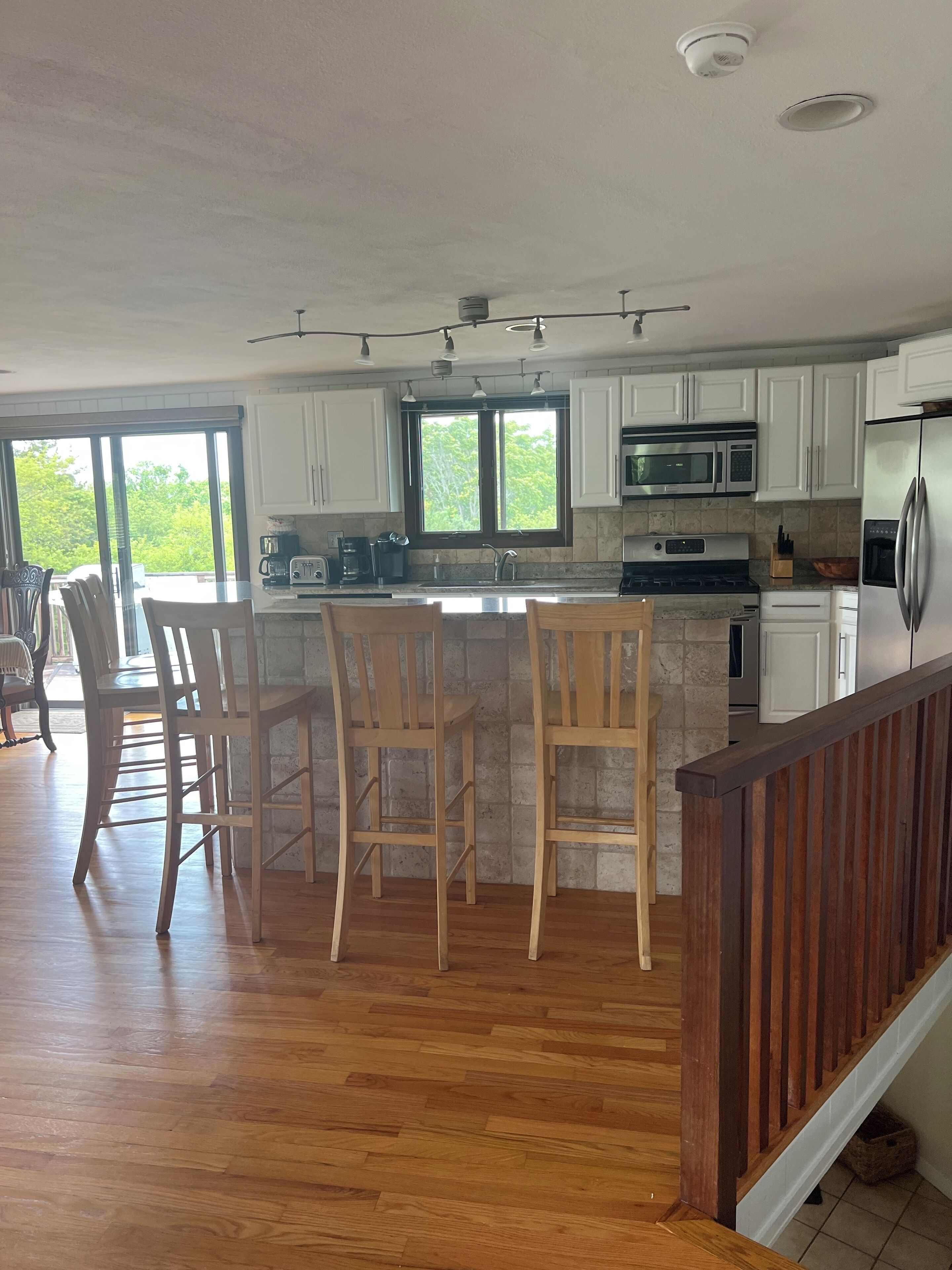 Spacious 5 bedroom House on the Beautiful West Side of Island.