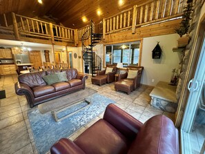 Smart TV, fireplace, DVD player, books