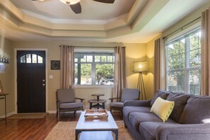 TV, fireplace - Bluebird Day - Cascadia Craftsman (Bend)