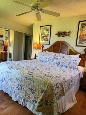 3 makuuhuonetta, silitysrauta/-lauta, ilmainen Wi-Fi, vuodevaatteet