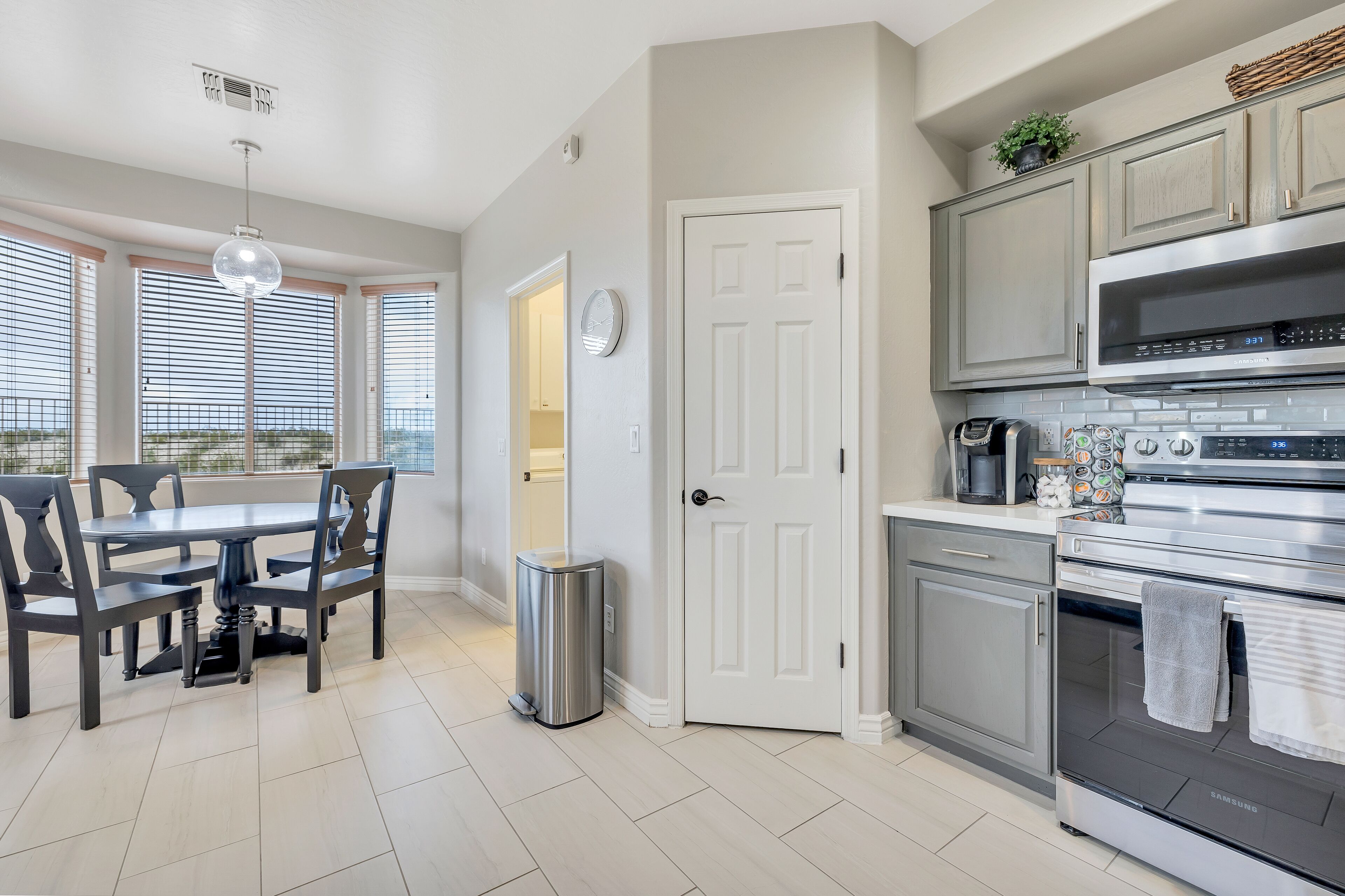 Desert View - Estrella Mountain Ranch 5 bed/3BA/Private View/Pool/GasFirePit