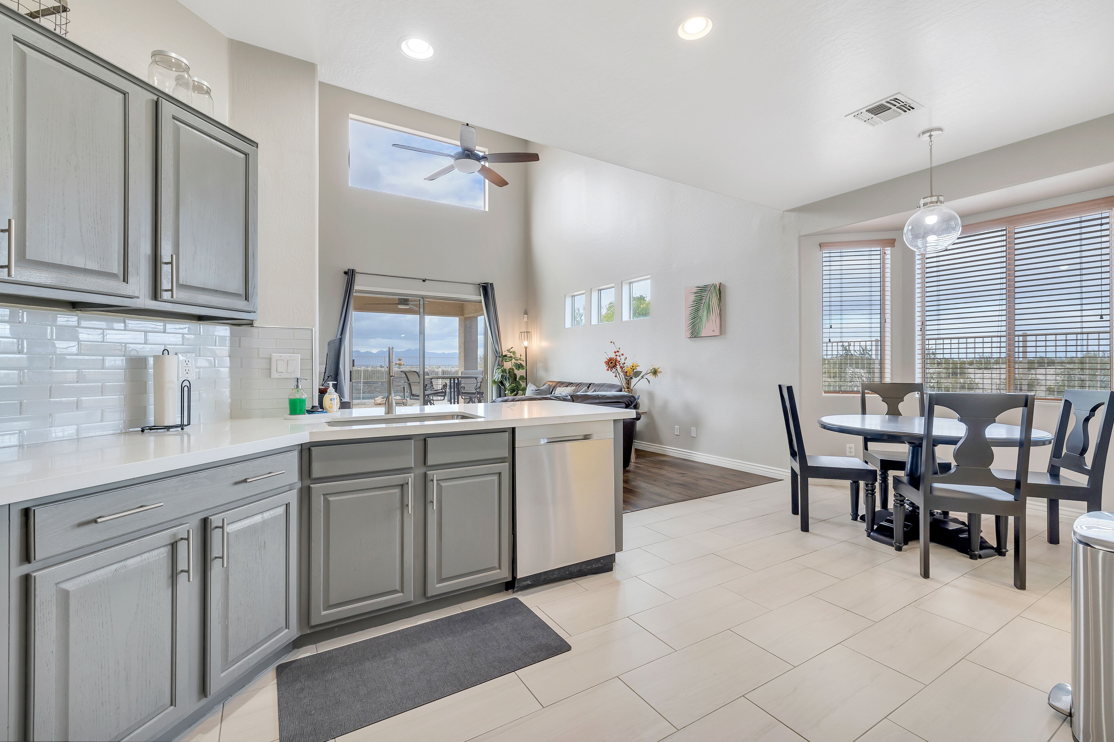 Desert View - Estrella Mountain Ranch 5 bed/3BA/Private View/Pool/GasFirePit