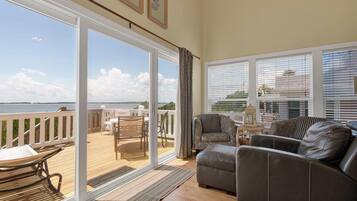 Smart-TV, Tischtennisplatte