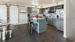 茶具/咖啡用具、冰箱、微波炉、烤箱