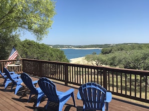Property grounds - Waterfront Lake Travis Home in Point Venture, Sleeps up to 12, Big Outdoor Deck (Lago Vista)